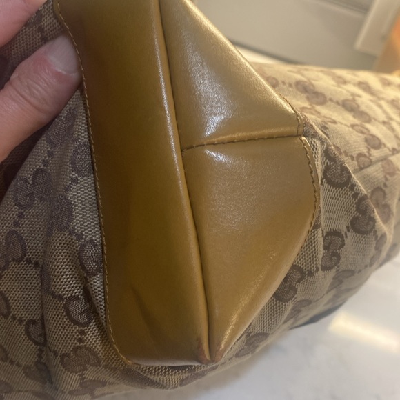 Authentic Gucci Monogram Tote bag - Picture 5 of 15